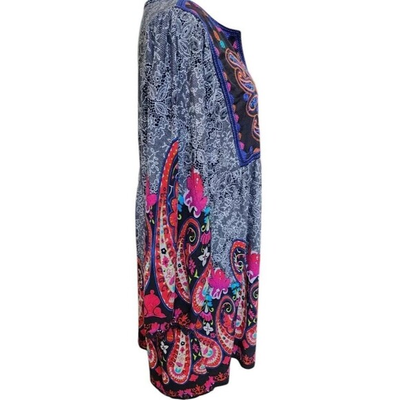 White Mark Embroidered Sweater Dress Size 1X Boho Artsy - Picture 4 of 8